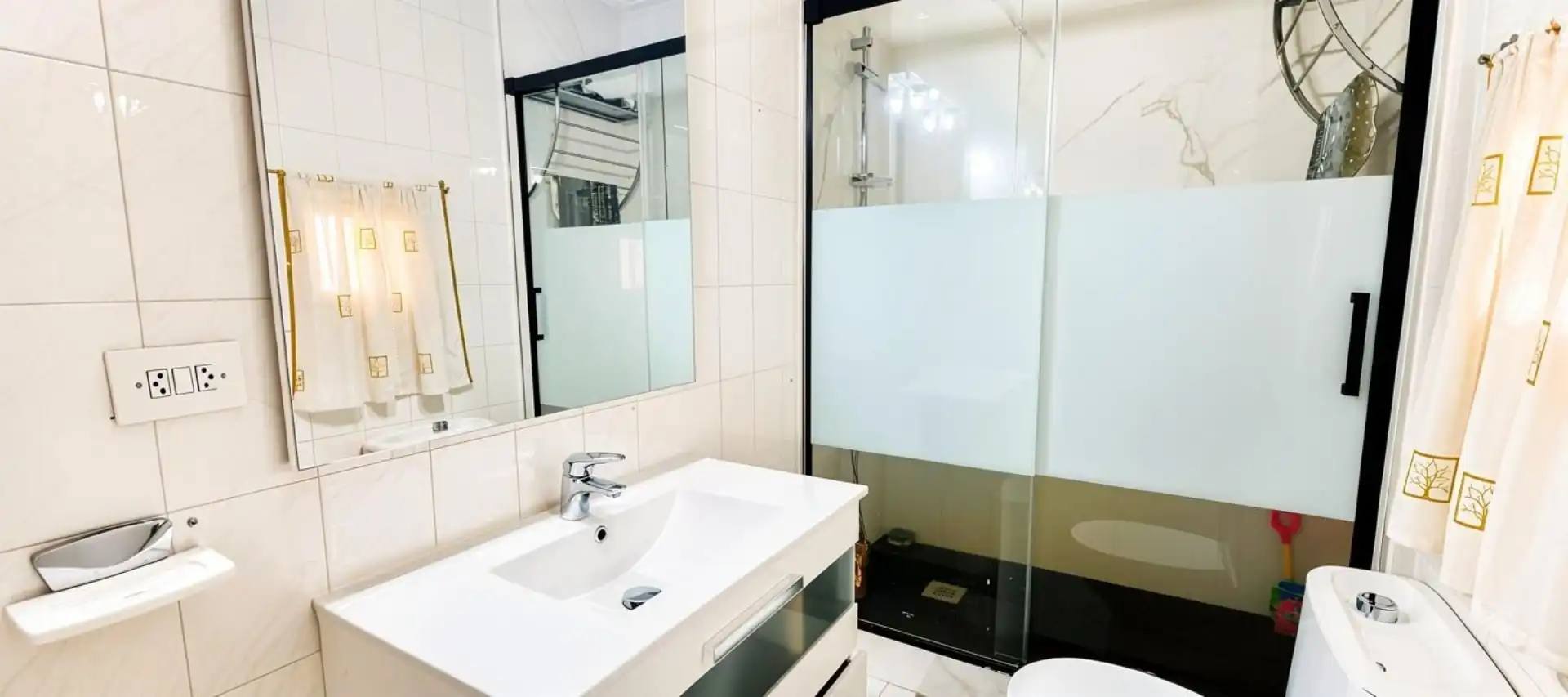 Baño de Piso en venta en Losar de la Vera con Aire acondicionado, Terraza y Trastero