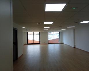 Office to rent in Cornellà de Llobregat  with Air Conditioner