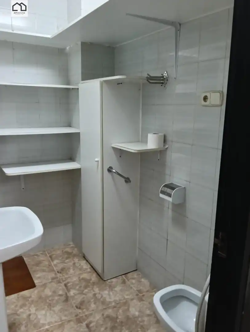 Badezimmer von Geschaftsraum zur Miete in Guardamar del Segura mit Klimaanlage