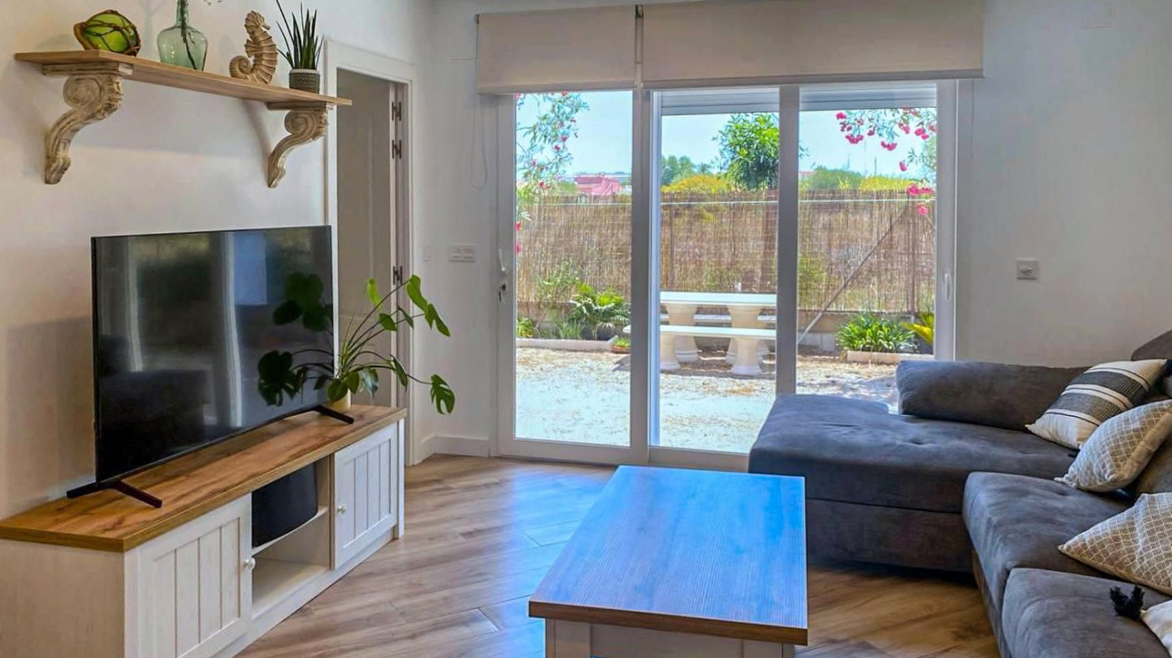 Living room of Apartment for sale in Dénia  with Air Conditioner, Heating and Terrace