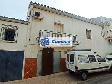Casa en venda a Mengíbar