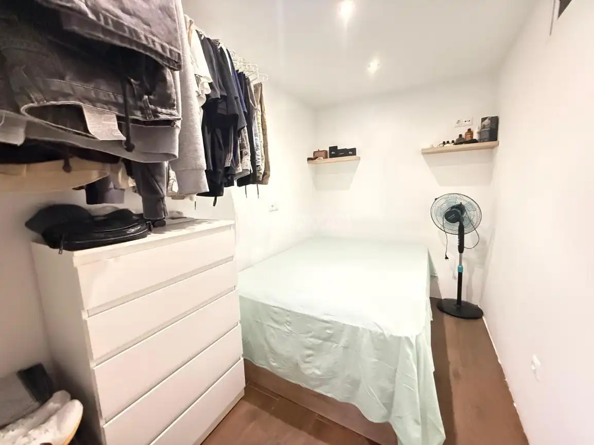 Schlafzimmer von Wohnung zum Verkauf in Huelva mit Klimaanlage und Heizung