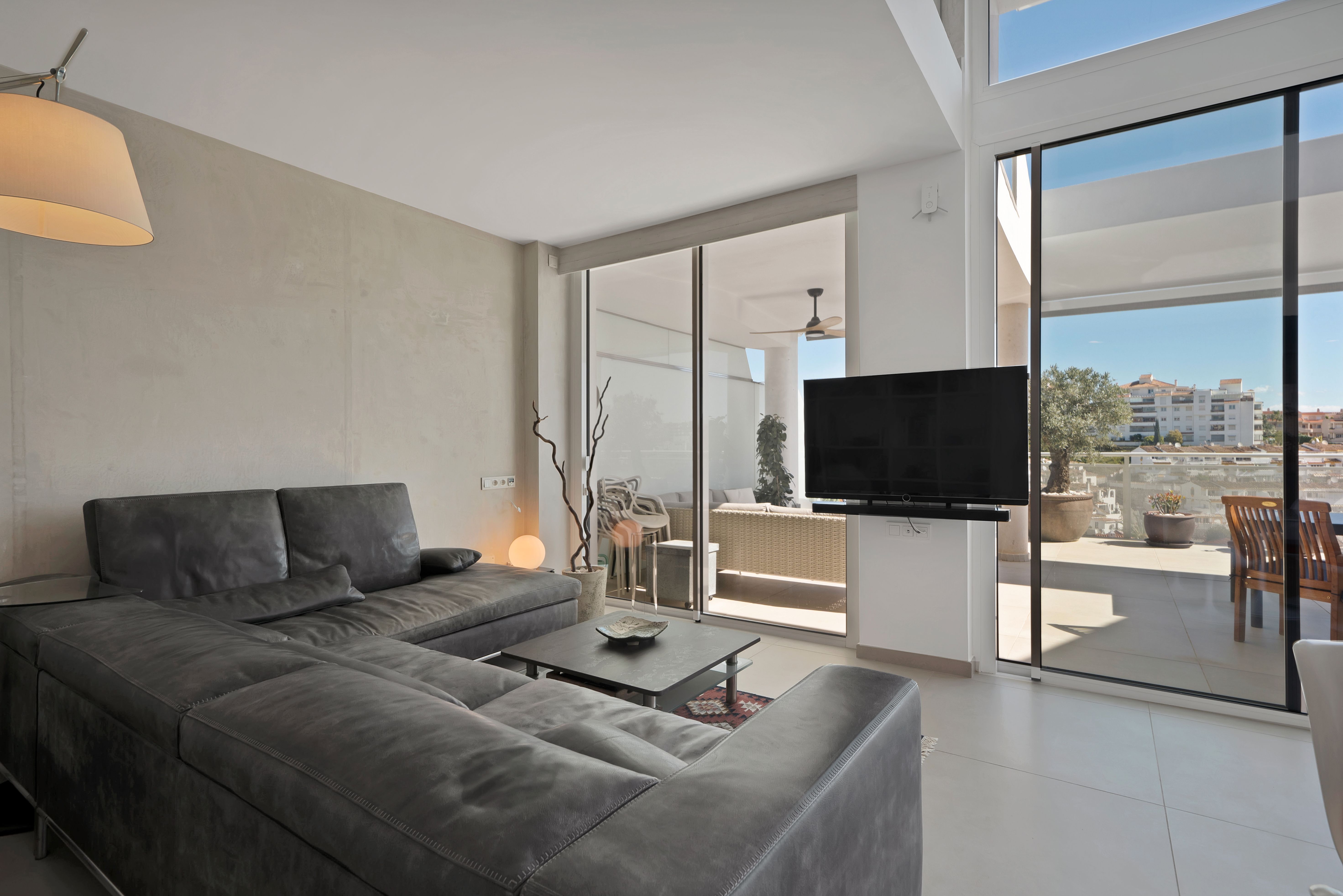 Living room of Attic for sale in Benalmádena  with Heating, Private garden and Alarm