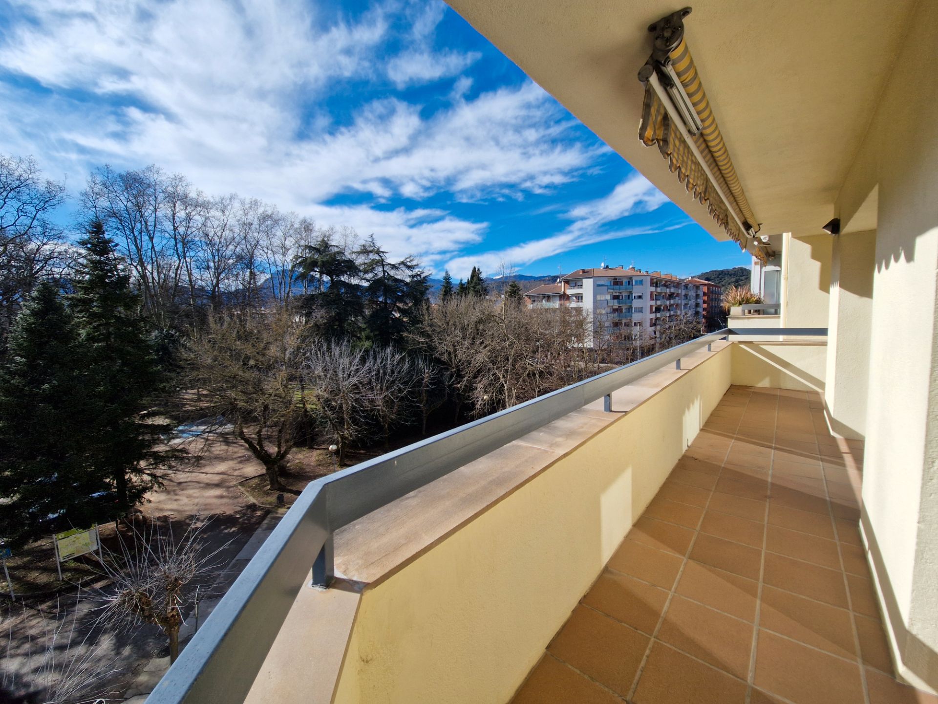 Exterior view of Flat for sale in Olot  with Heating, Storage room and Oven