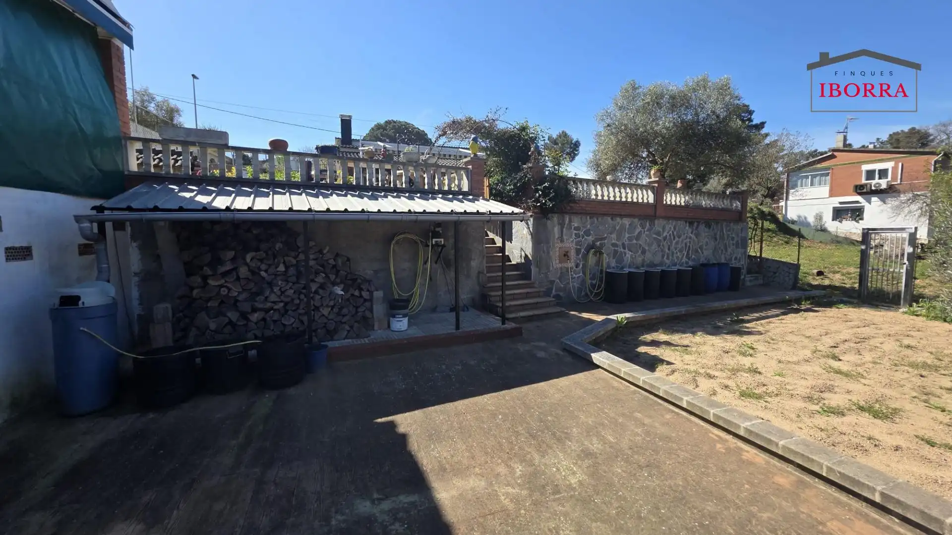 Vista exterior de Casa o xalet en venda en Tordera amb Calefacció, Jardí privat i Traster