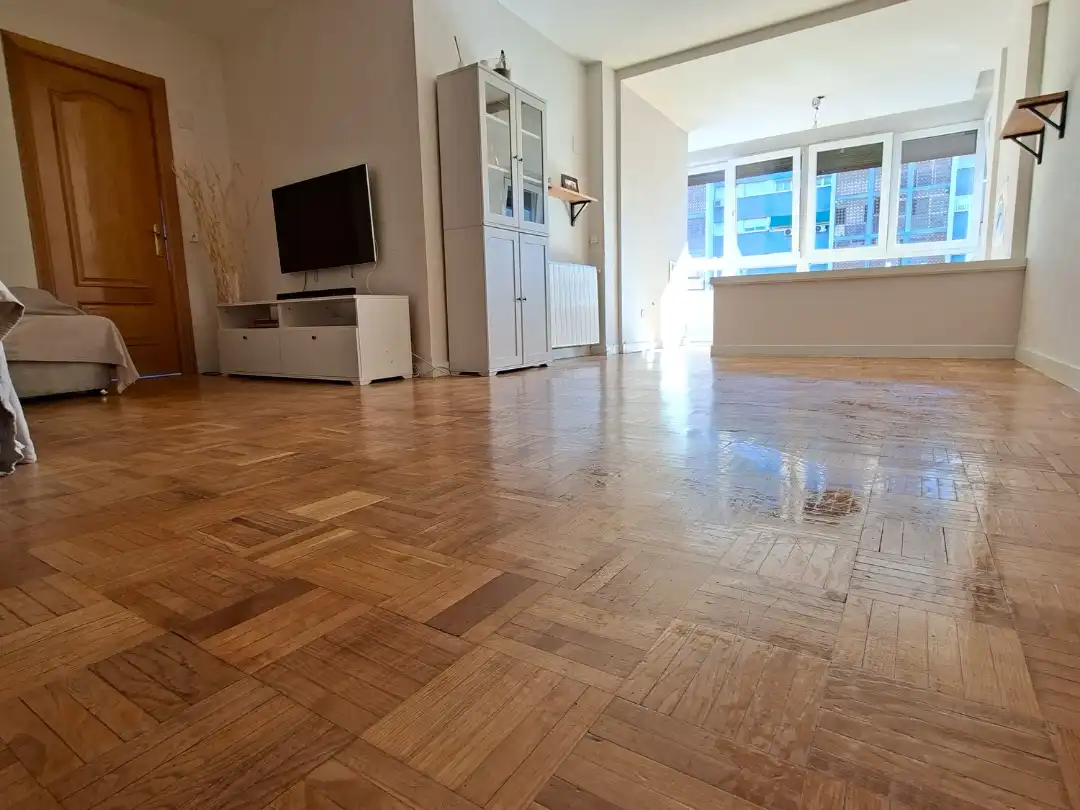 Sala d'estar de Pis en venda en  Madrid Capital amb Terrassa