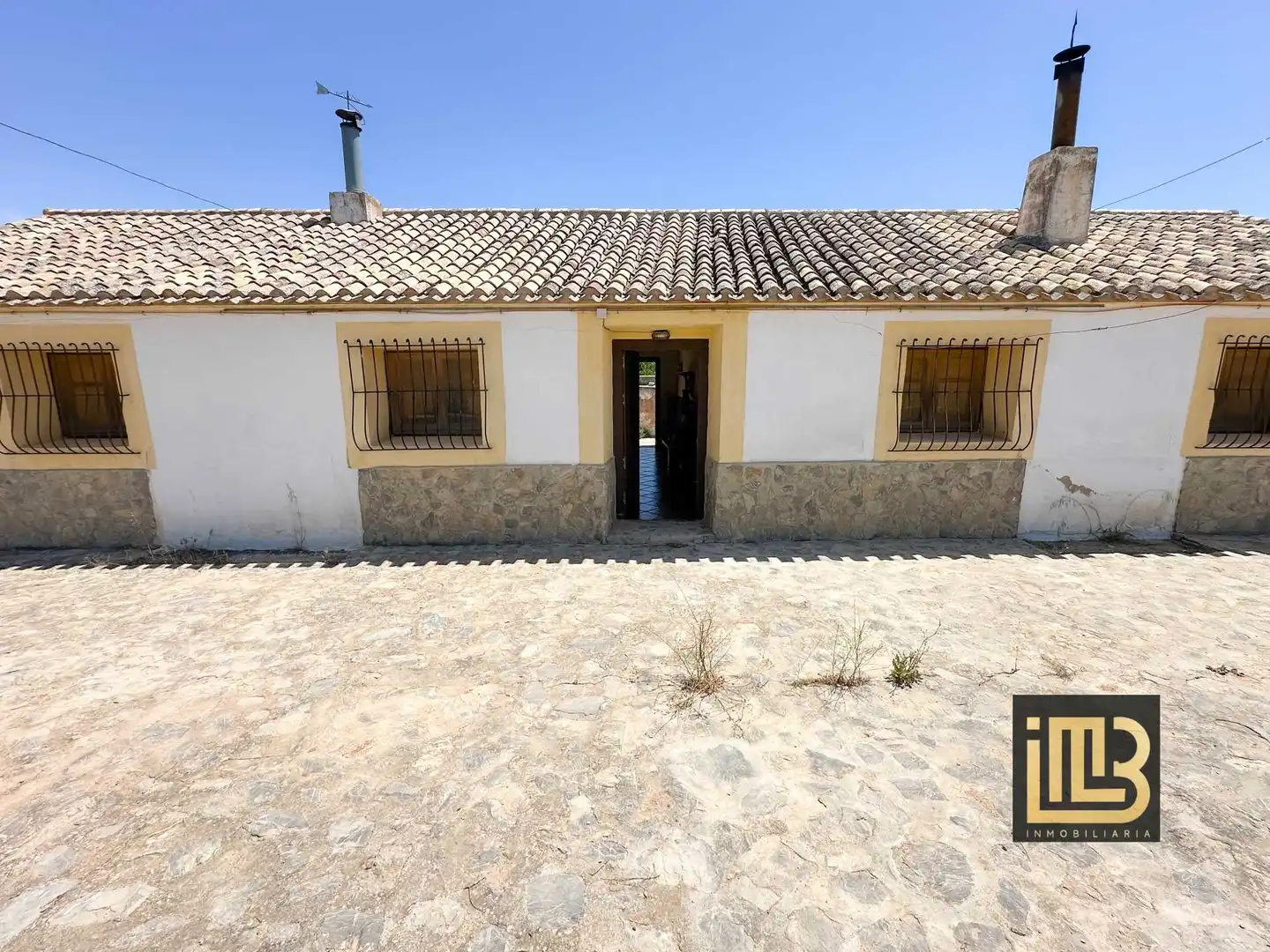 Vista exterior de Piso en venta en Cabra del Santo Cristo con Terraza y Amueblado