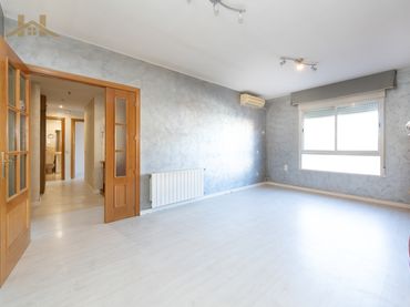 Piso en venta en Calle Pardo de Santallana