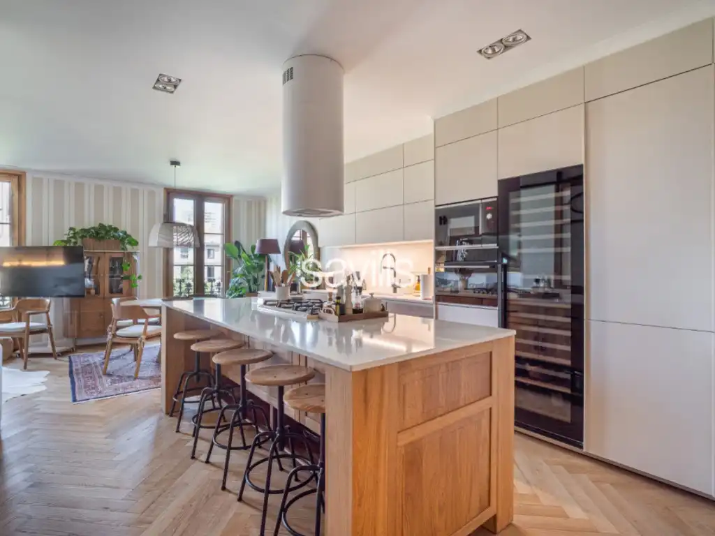Cuina de Apartament en venda en Barcelona amb Aire condicionat, Terrassa i Forn