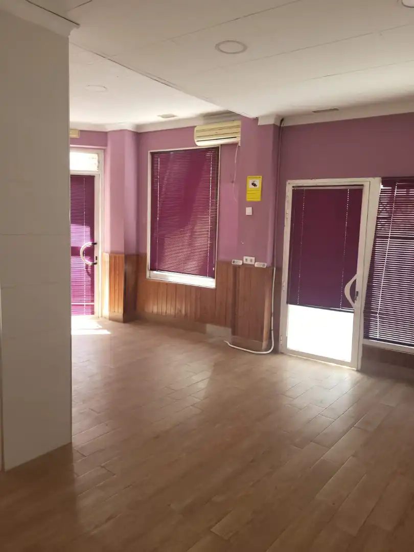 Business premises for sale in Calle Priego 38