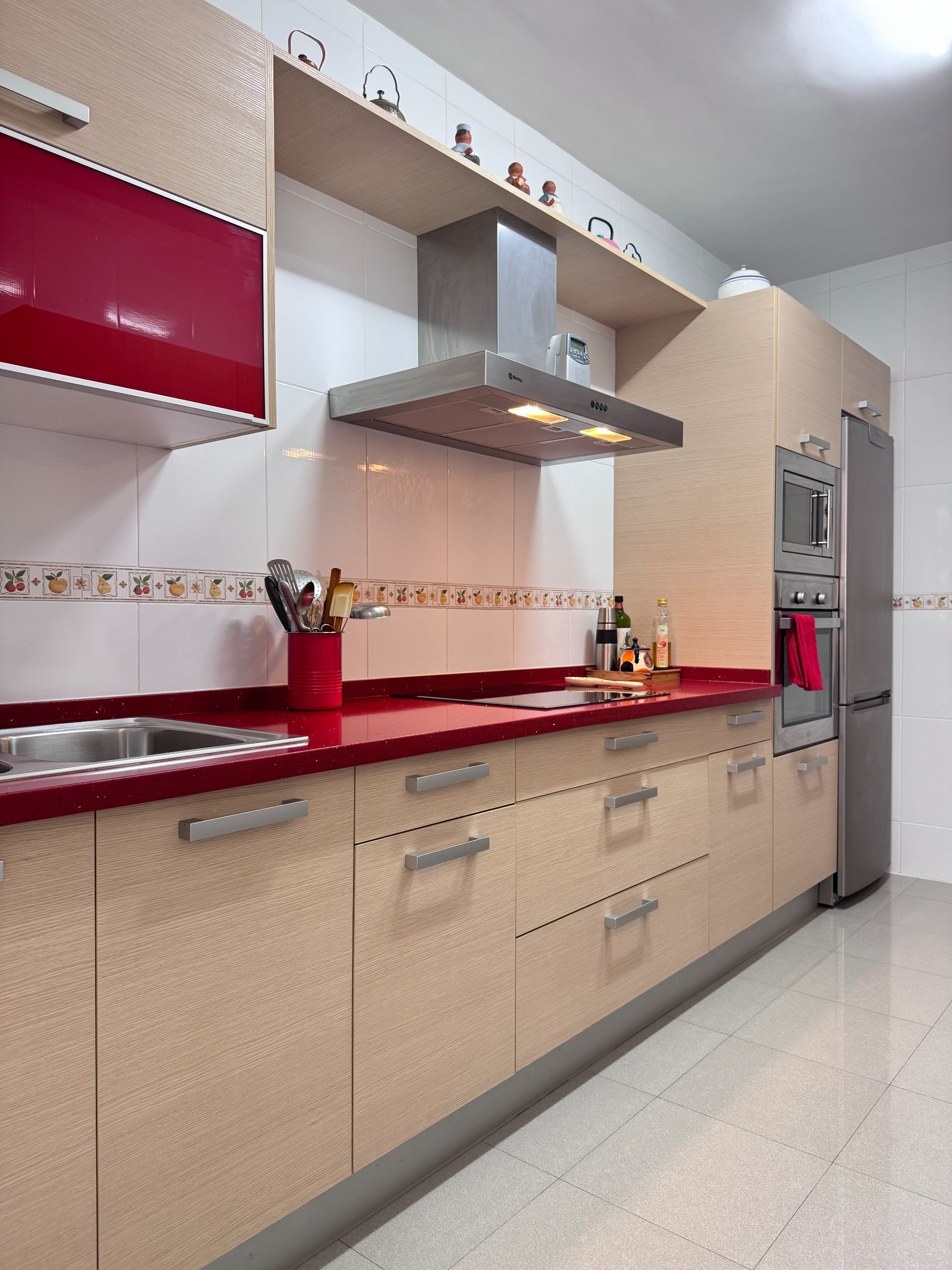 Cuina de Apartament en venda en Roquetas de Mar amb Aire condicionat, Terrassa i Piscina comunitària