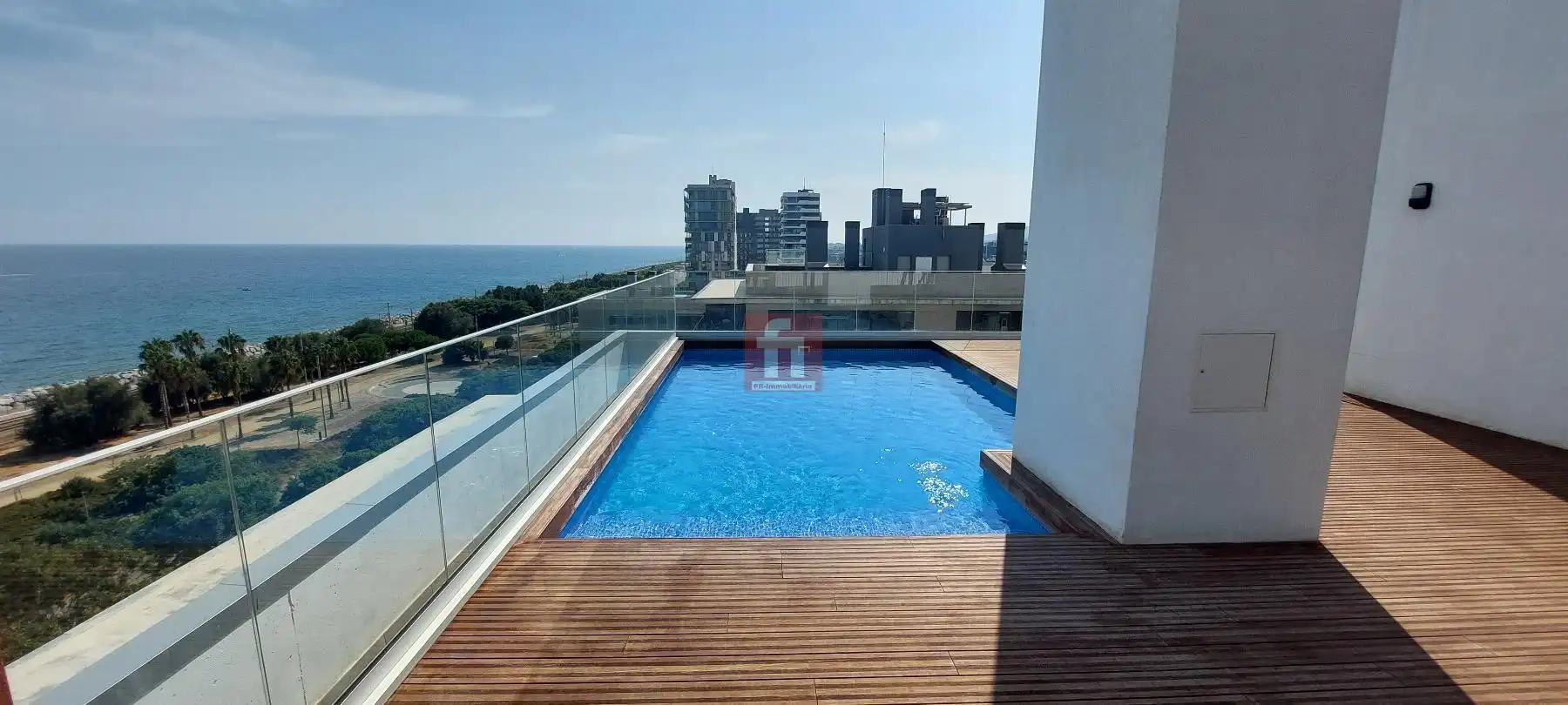 Schwimmbecken von Wohnung zur Miete in Mataró mit Klimaanlage, Heizung und Parkett