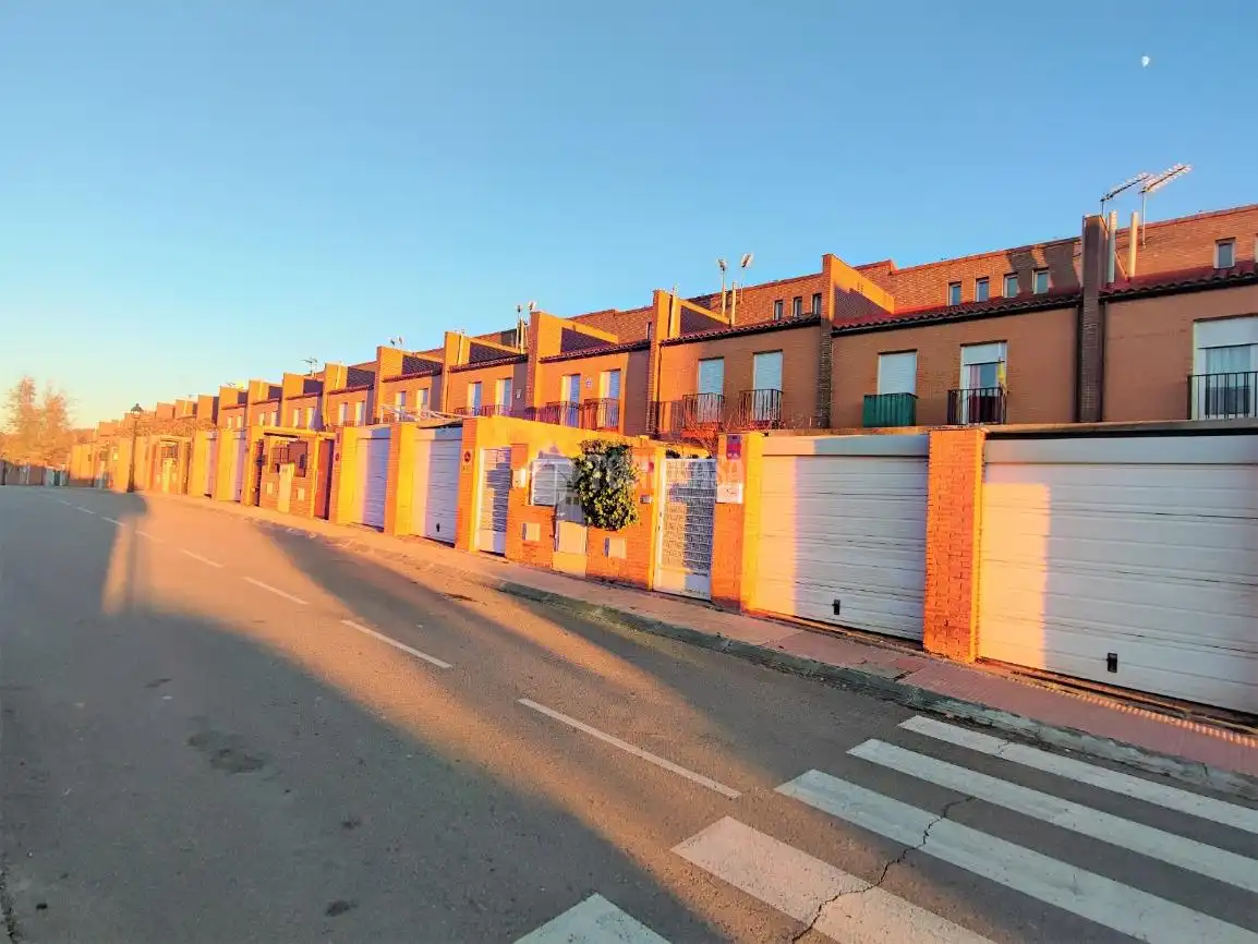 Maison jumelée avec terrasse à vendre à Yebes - Pueblo
