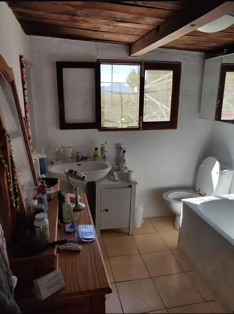 Bany de Finca rústica en venda en Sant Antoni de Portmany amb Aire condicionat, Jardí privat i Moblat
