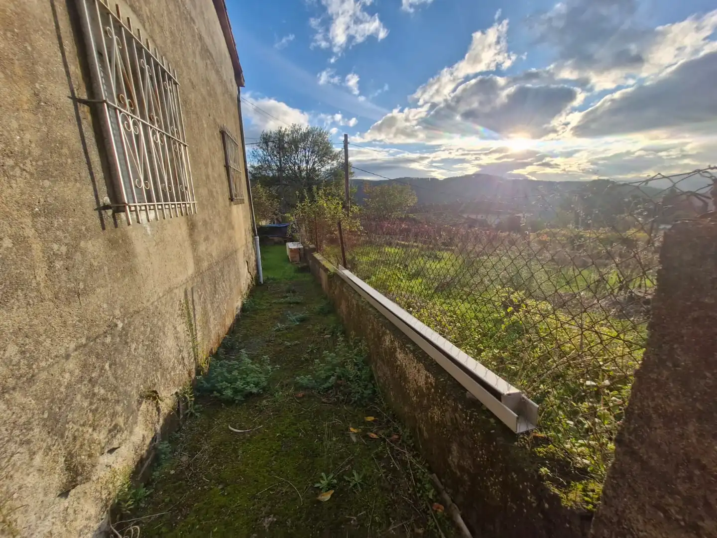 Vista exterior de Casa o xalet en venda en Ourense Capital  amb Jardí privat, Traster i Balcó