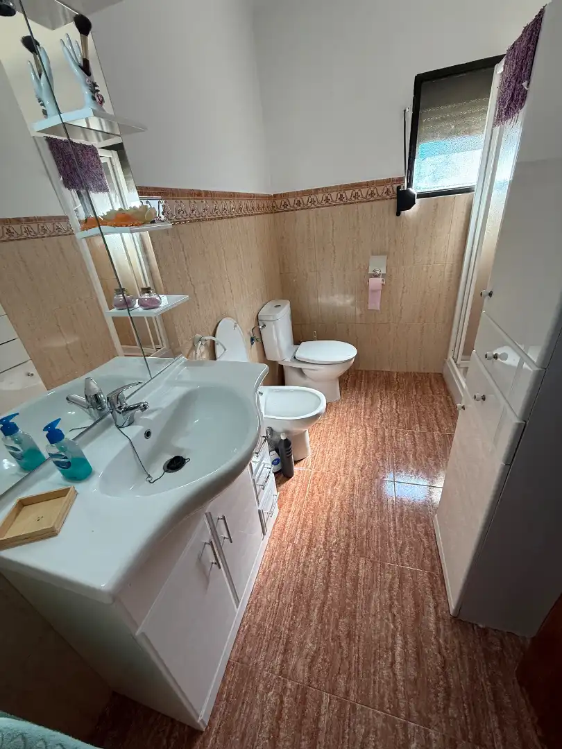 Badezimmer von Haus oder Chalet zum Verkauf in Alcalá la Real mit Terrasse, Abstellraum und Möbliert