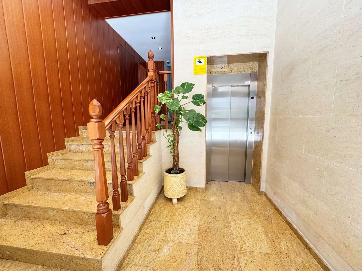 Piso en venta en Alicante / Alacant con Jardín privado y Terraza