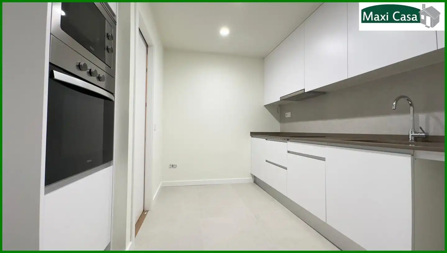 Piso con ascensor en venta en calle del Canigó, imagen 9
