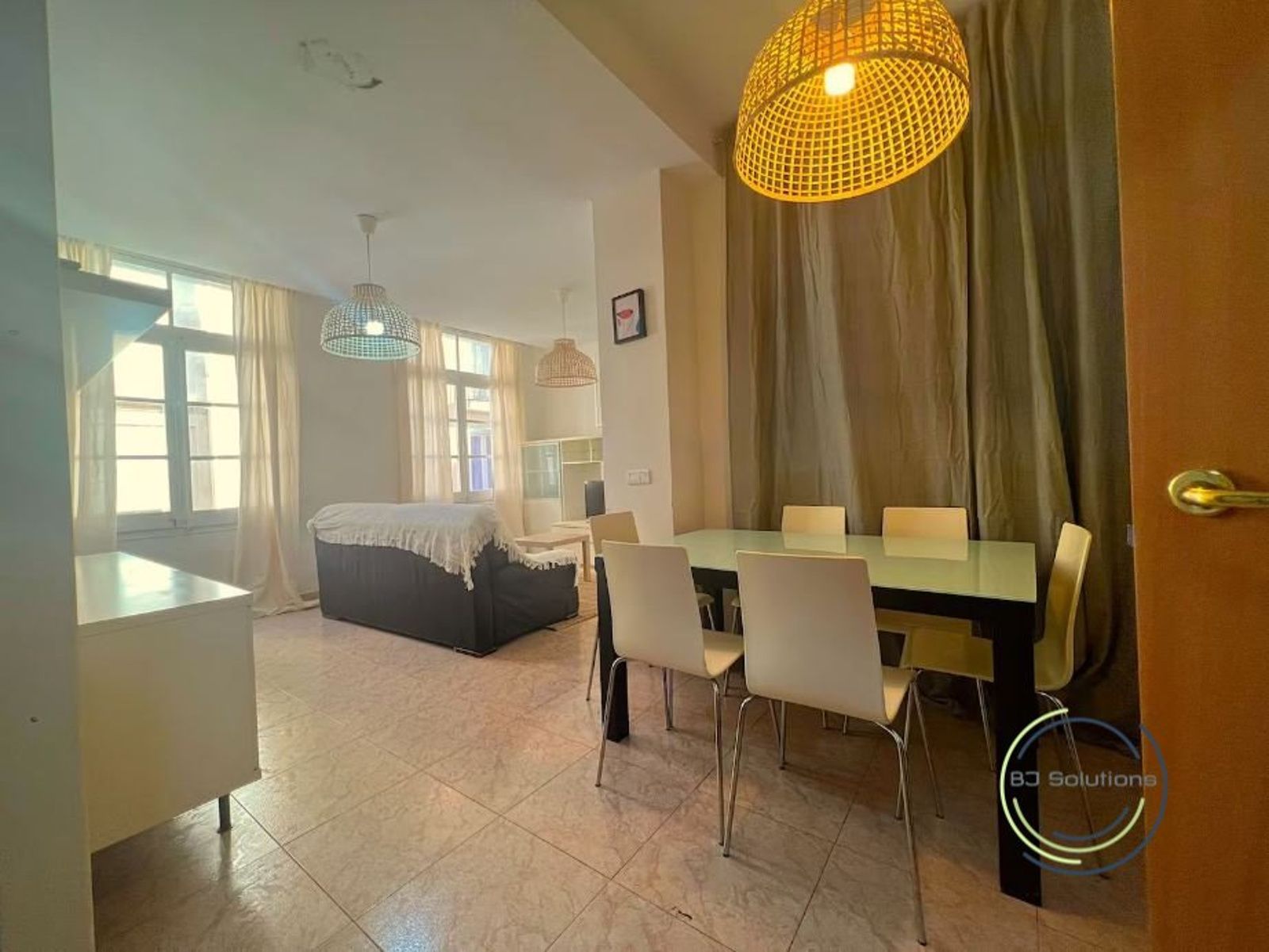 Comedor de Piso en venta en Tortosa con Aire acondicionado, Calefacción y Amueblado