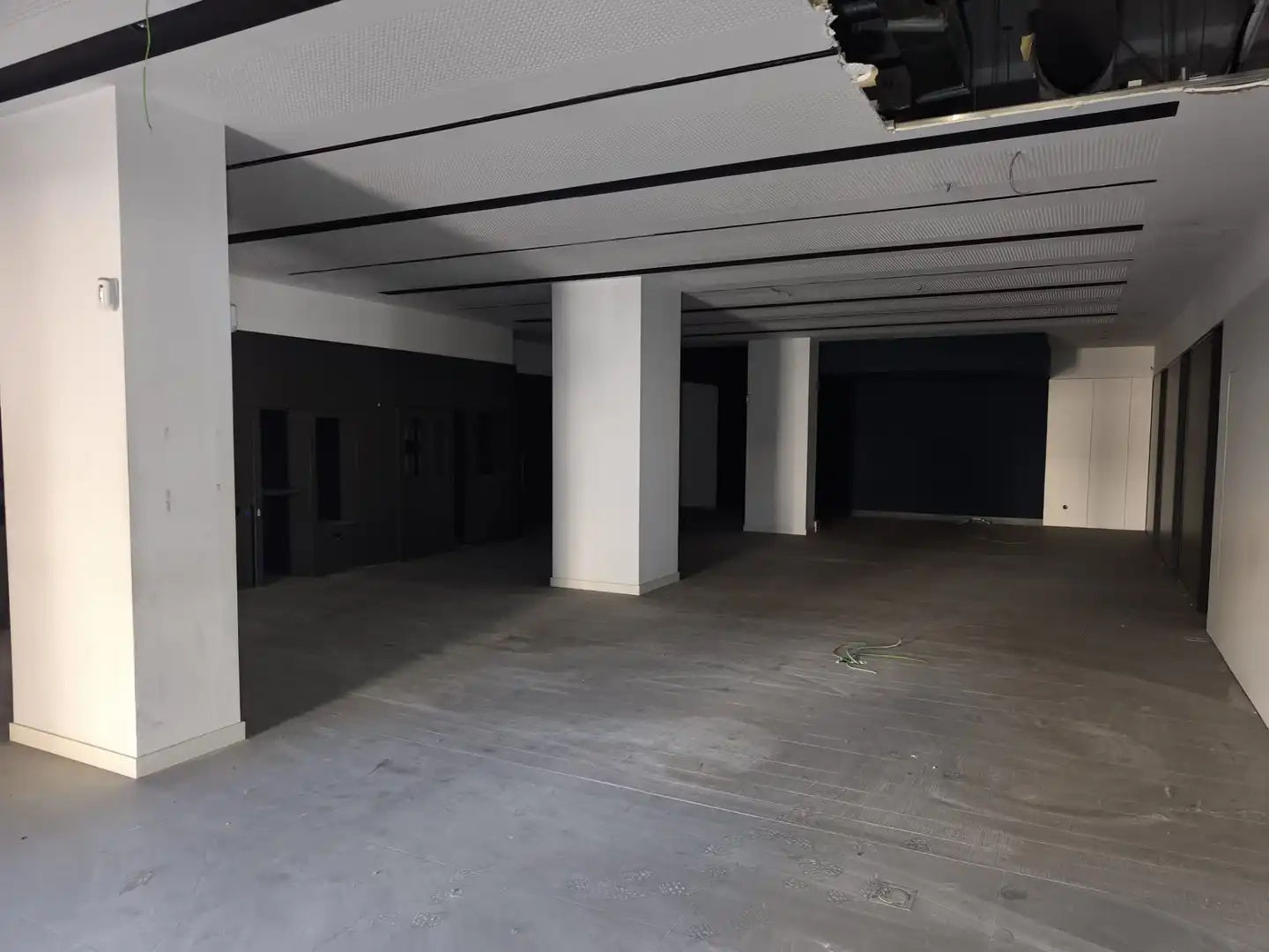 Local comercial en venda a Avenida de Don Marcelo Celayeta 80, imagen 3