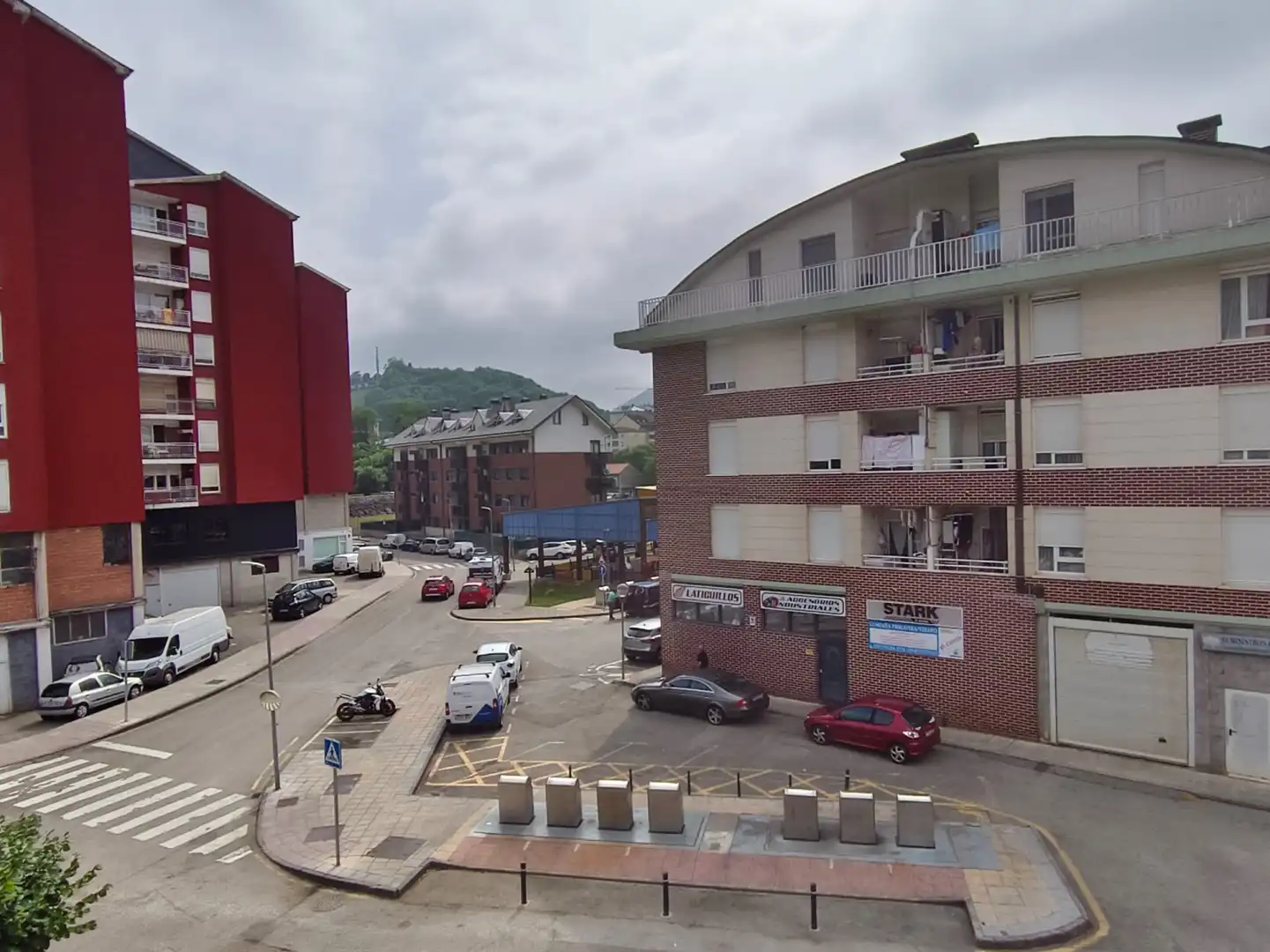 Außenansicht von Wohnung zur Miete in Entrambasaguas mit Heizung, Privatgarten und Parkett