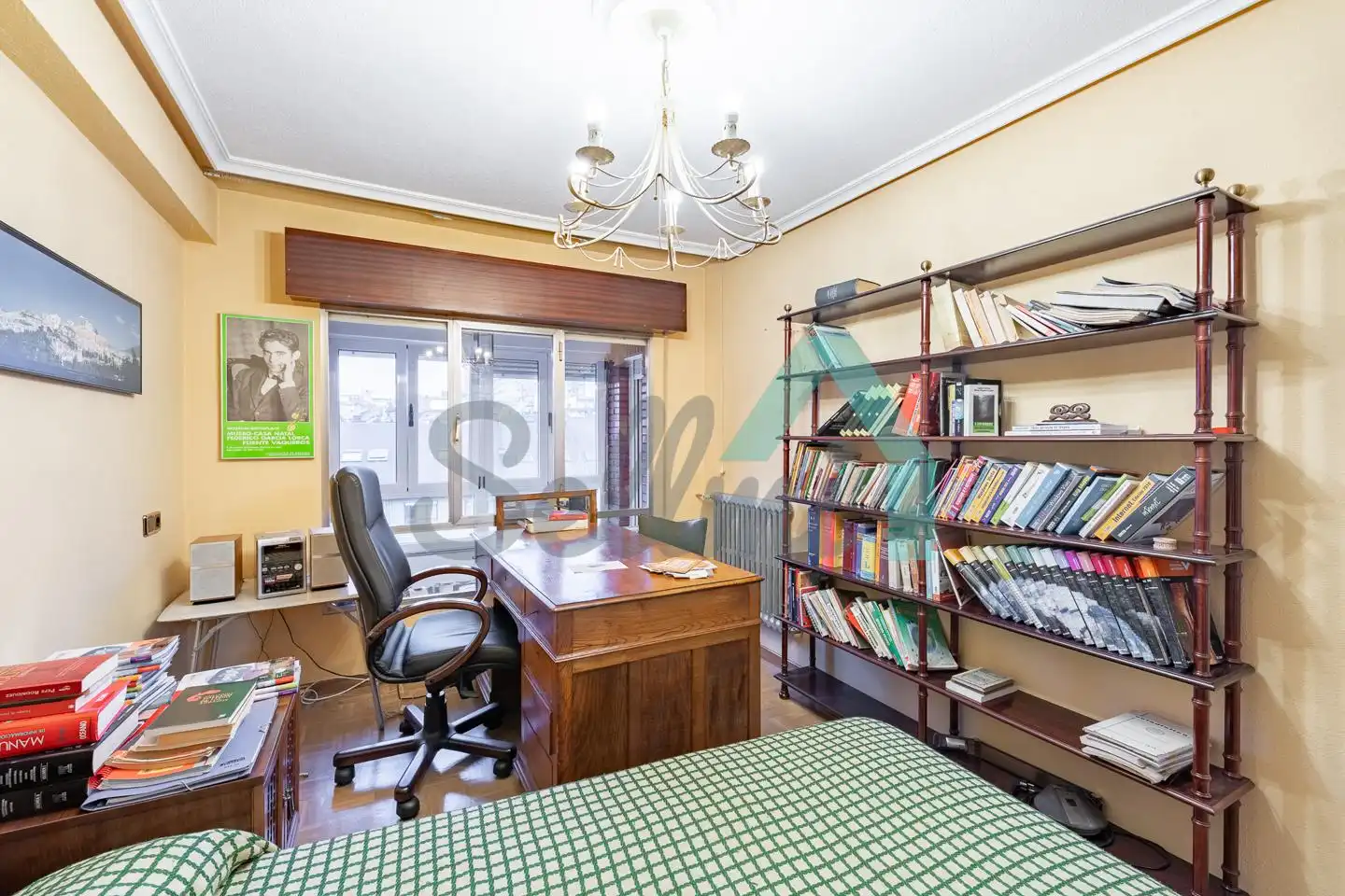 Habitación de Piso en venta en Oviedo  con Calefacción, Parquet y Terraza
