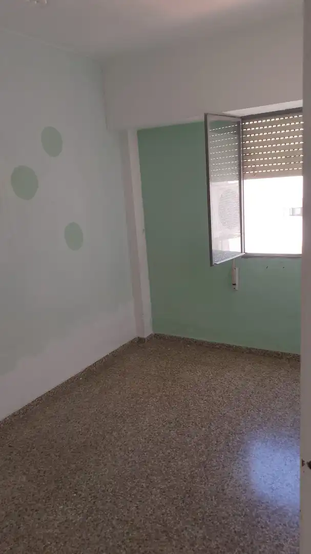 Habitación de Piso en venta en Valencia con Balcón