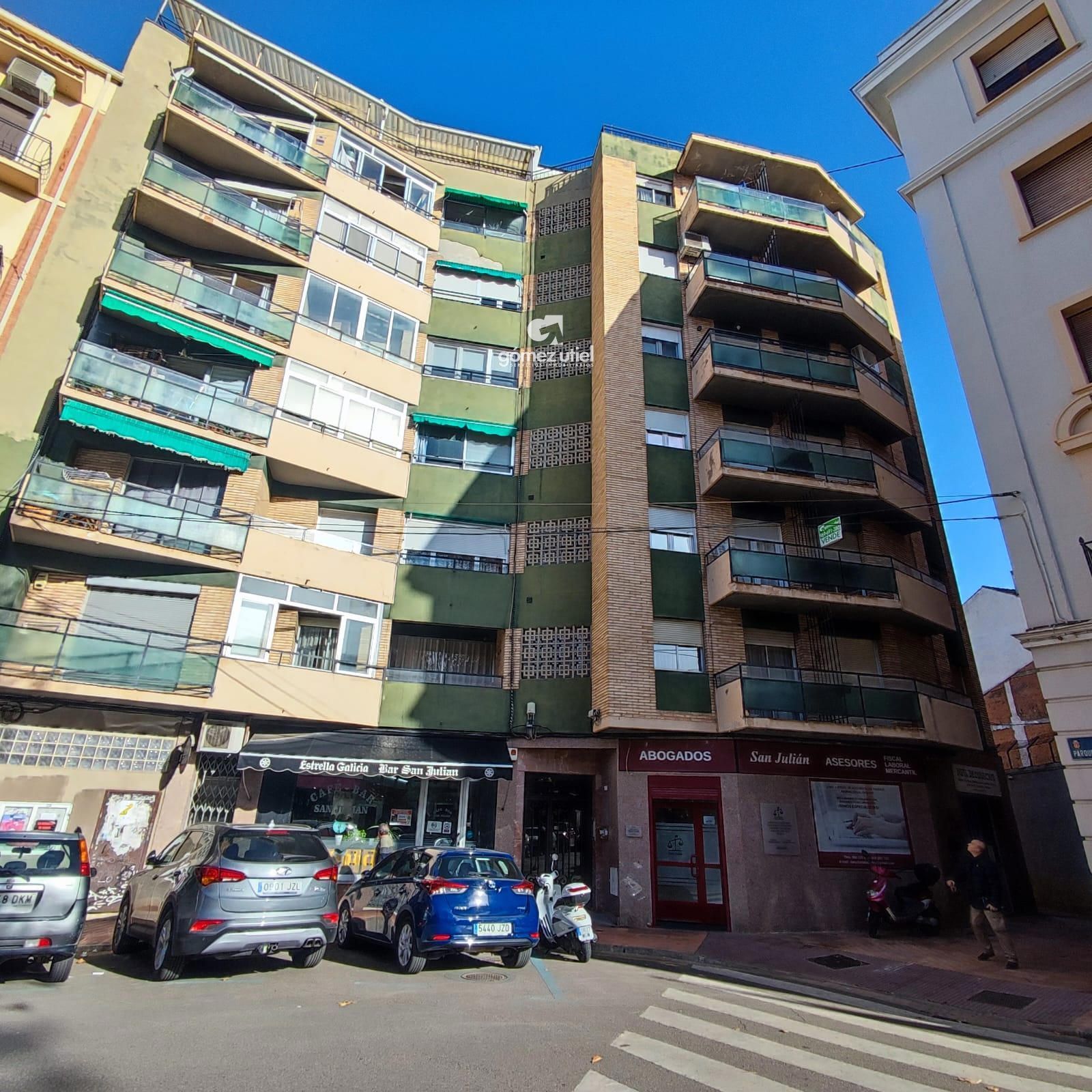 Vista exterior de Pis de lloguer en Cuenca Capital amb Calefacció i Moblat