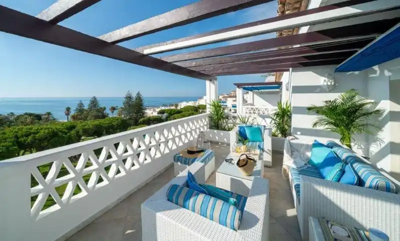 Penthouse mit Terrasse zur Miete in Nueva Andalucía