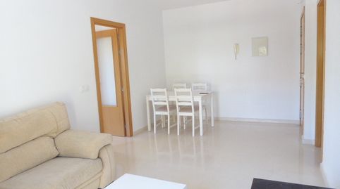 Foto 3 de Piso de alquiler en Avenida de Andalucía, 73, Cártama, Málaga