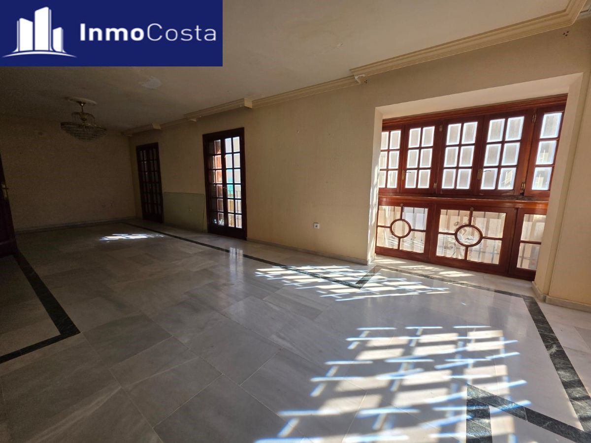 Vista exterior de Casa o xalet en venda en La Línea de la Concepción