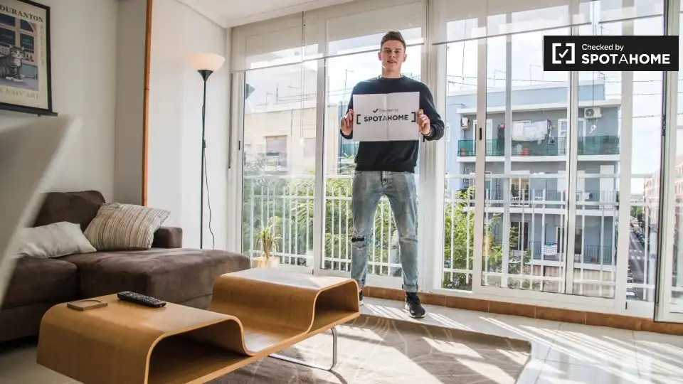 Vista exterior de Apartament per a compartir en Mislata amb Aire condicionat, Calefacció i Terrassa