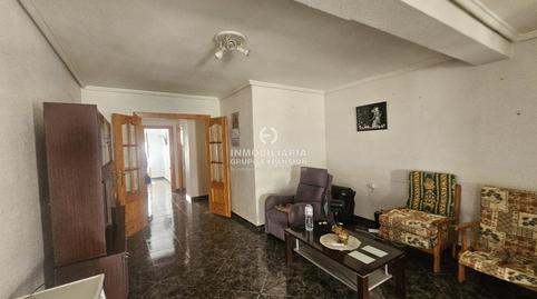 Foto 2 de Pis en venda a El Castillo, Alicante