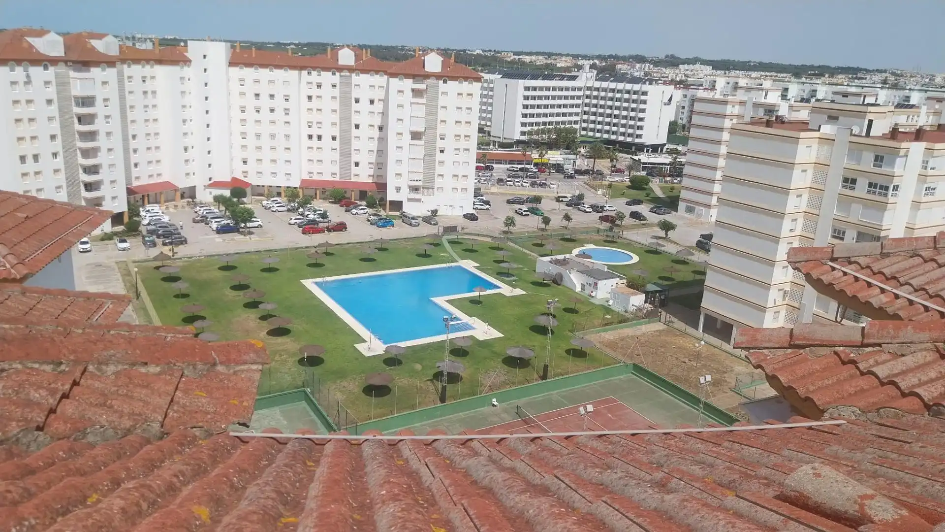 Flat with pool for sale in Valdelagrana, imagen 2