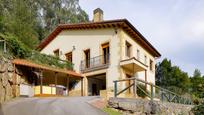 Vista exterior de Casa o xalet en venda en Gijón  amb Terrassa