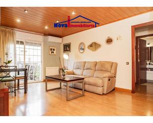 Living room of Flat for sale in Begues  with Air Conditioner, Heating and Parquet flooring