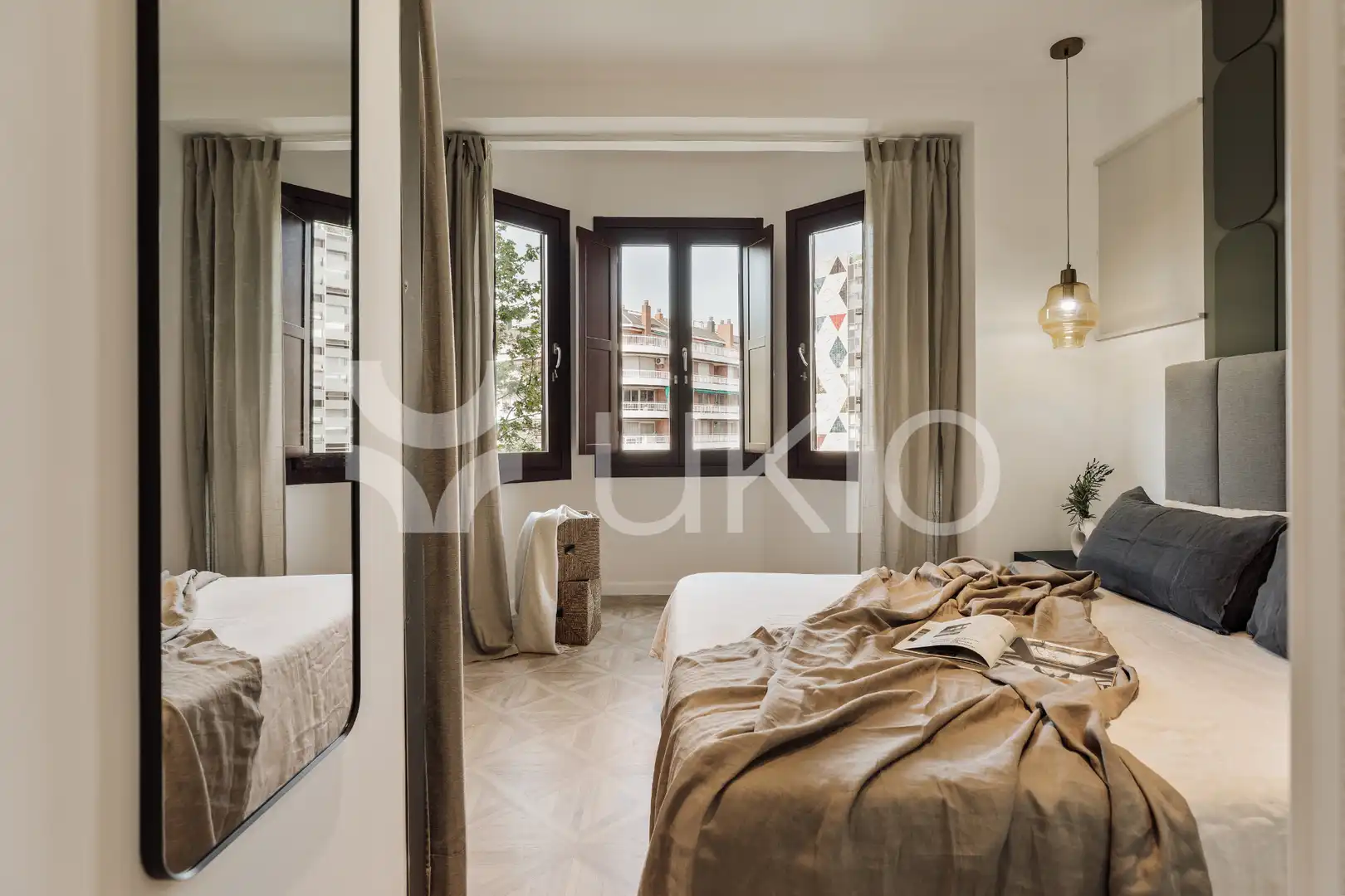 Schlafzimmer von Wohnungen zur Miete in Barcelona mit Klimaanlage, Heizung und Möbliert