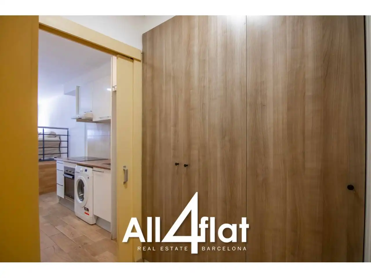 Dormitori de Estudi de lloguer en Barcelona amb Aire condicionat, Parquet i Moblat