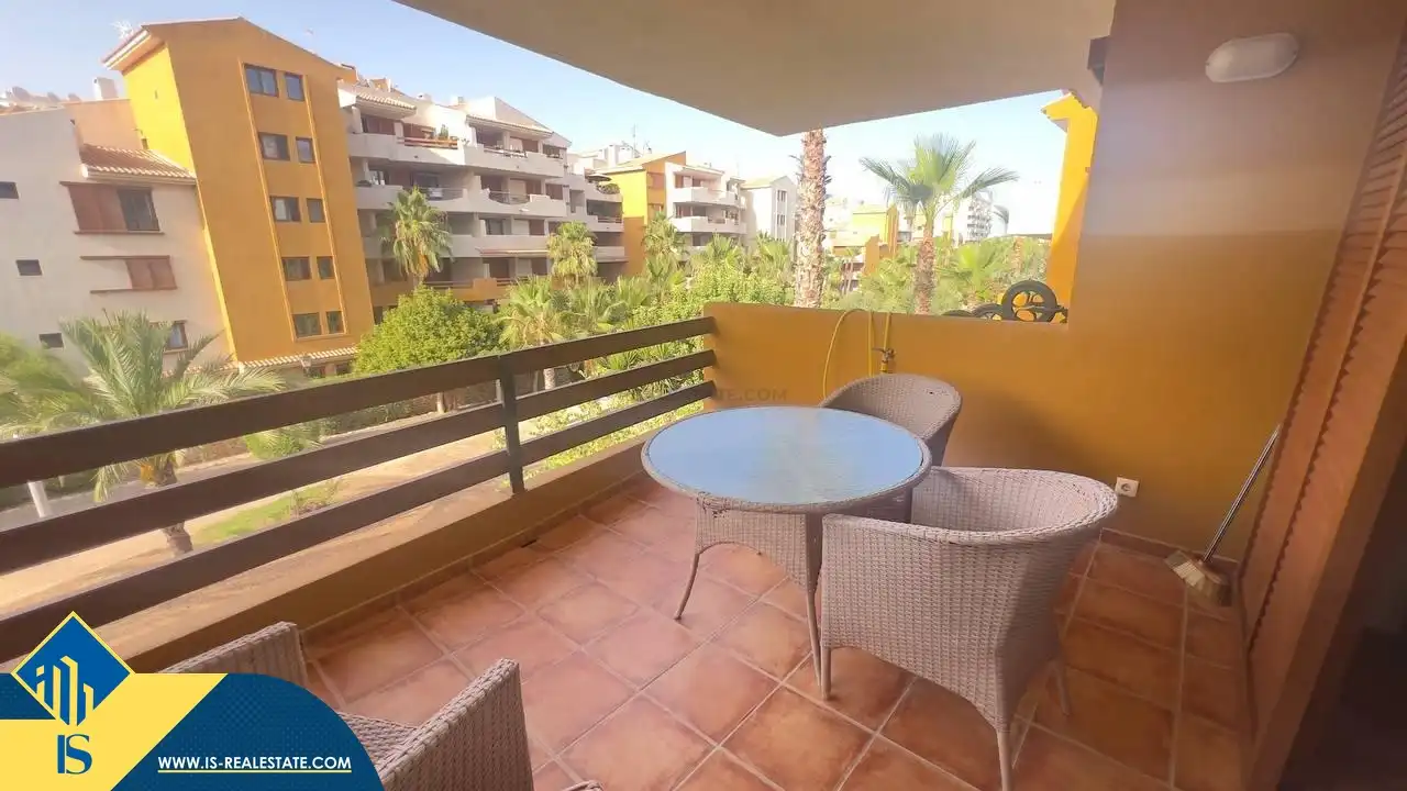 Terrassa de Pis de lloguer en Torrevieja amb Terrassa, Moblat i Forn