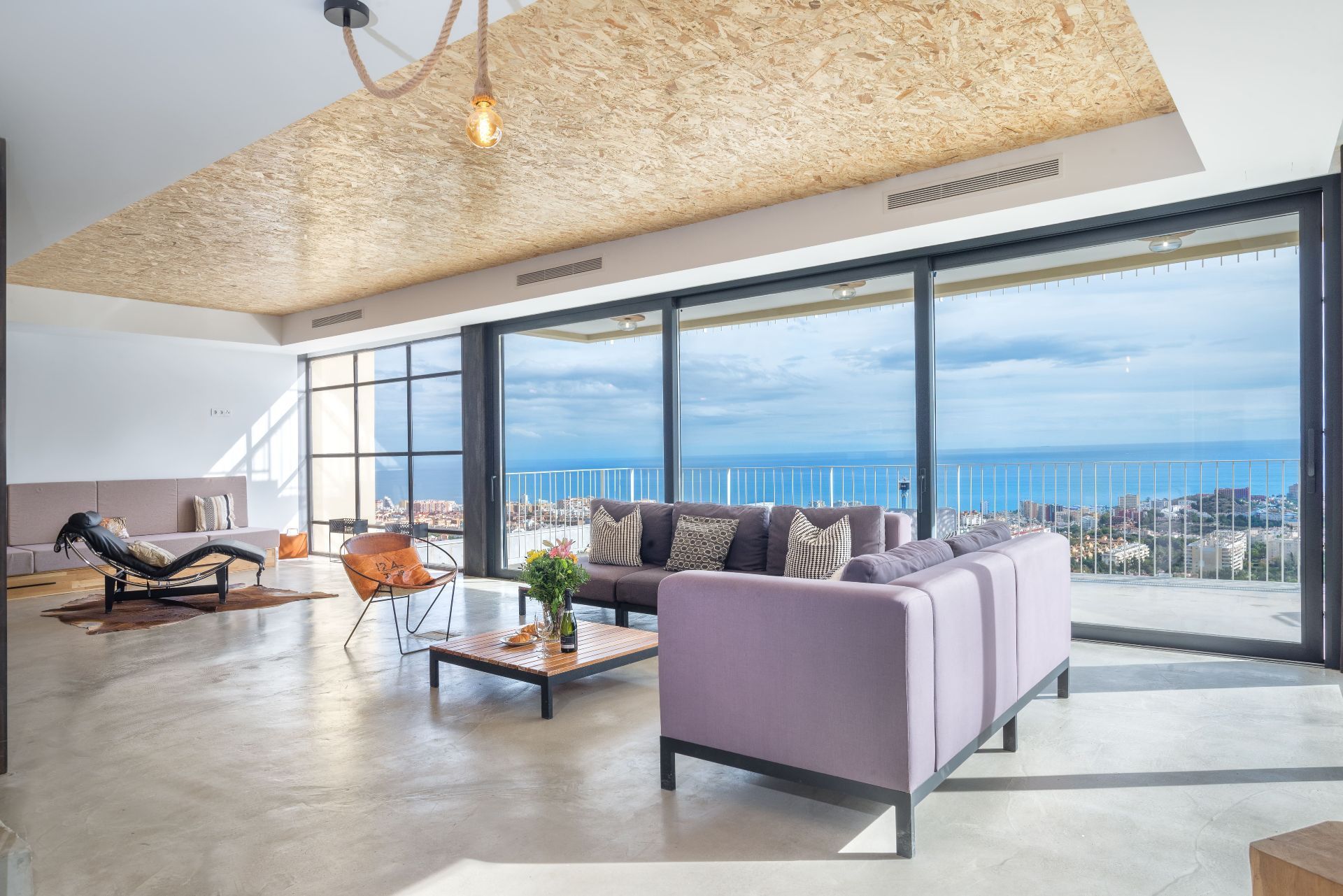 Living room of House or chalet for sale in Benalmádena  with Air Conditioner, Heating and Swimming Pool