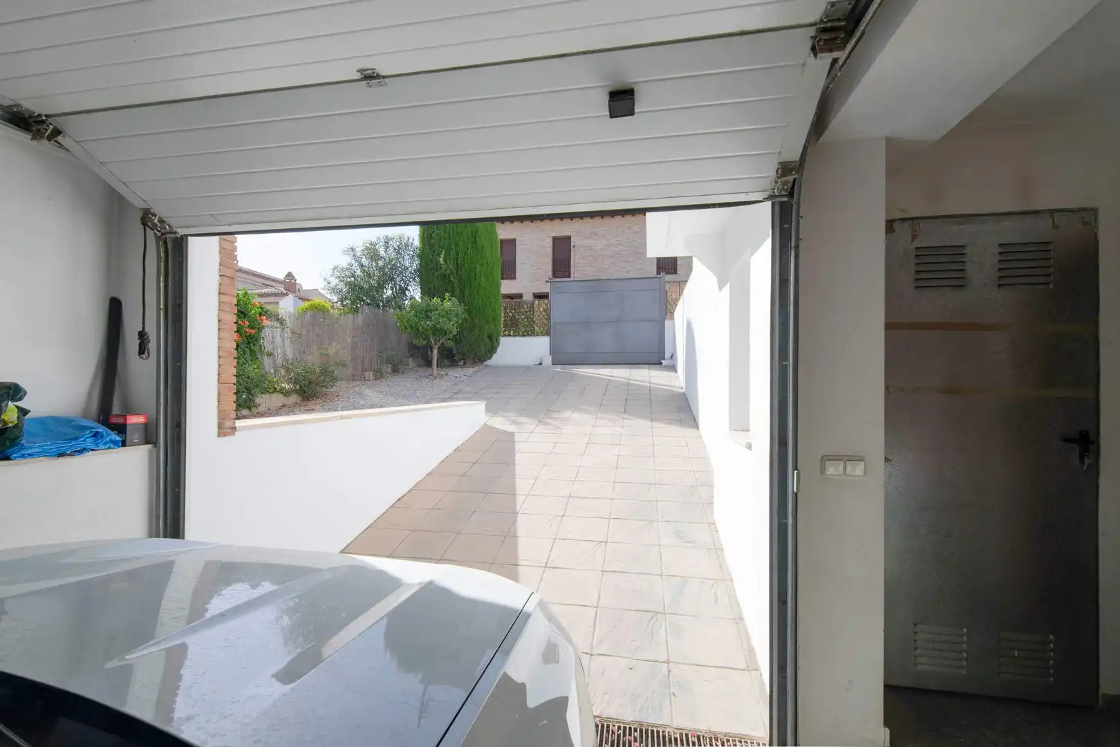 Aparcament de Casa o xalet en venda en La Zubia amb Calefacció i Jardí privat
