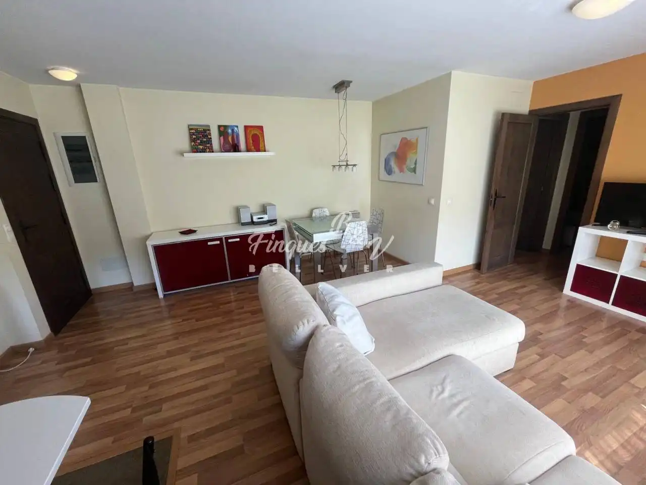 Sala de estar de Piso en venta en Alp con Calefacción, Parquet y Trastero