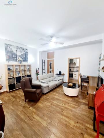 Piso en Alquiler en El Pópulo - Santa María