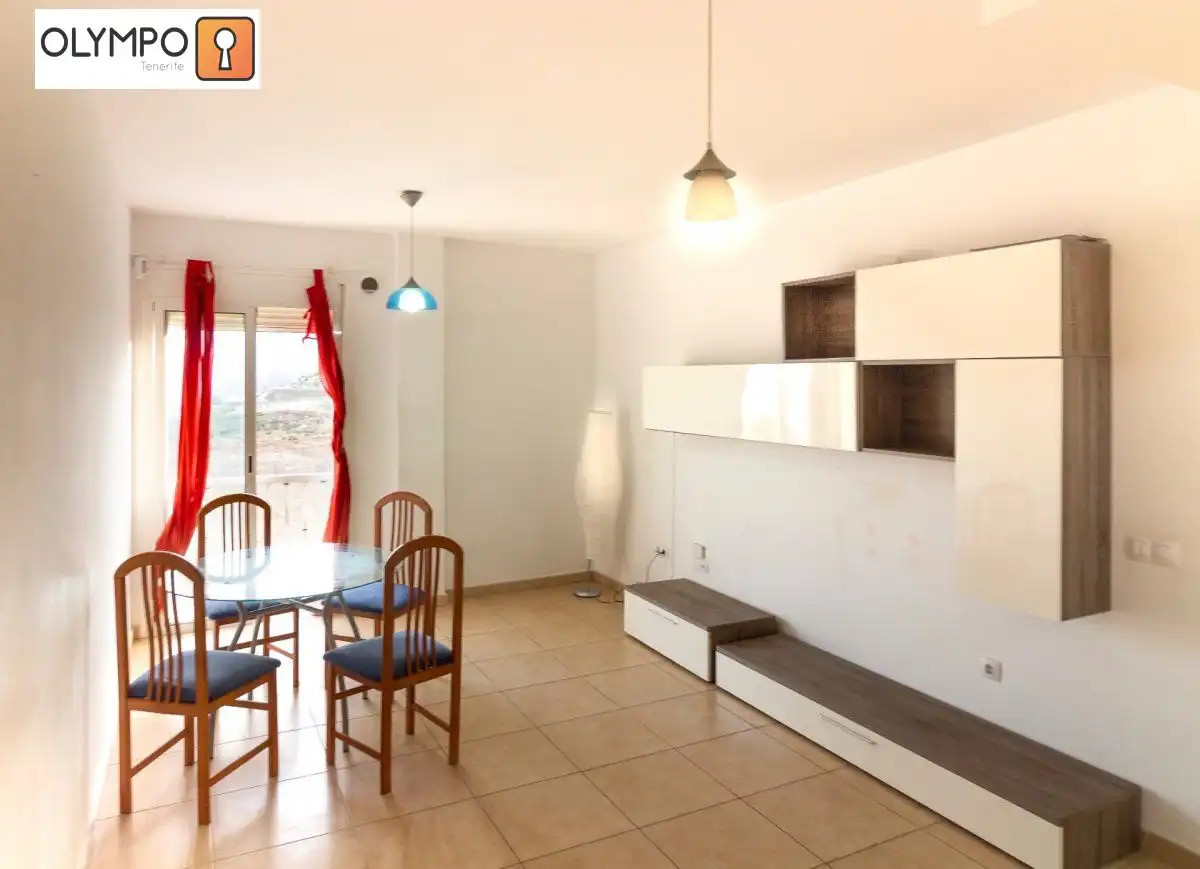 Comedor de Piso en venta en  Santa Cruz de Tenerife Capital con Amueblado