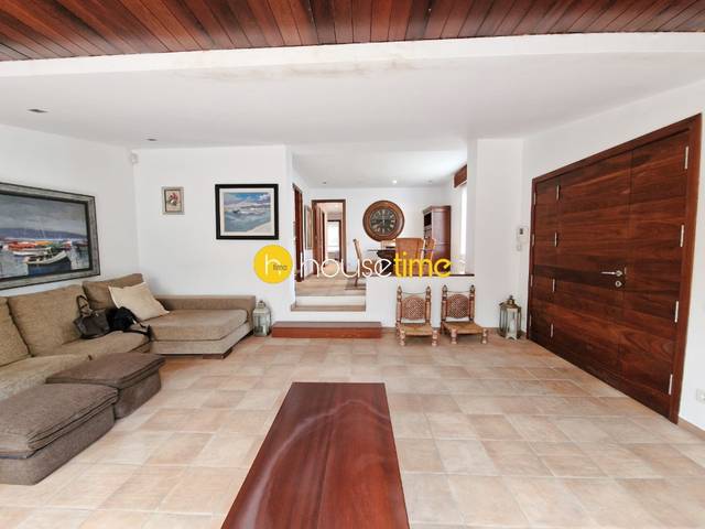 Casa-chalet en Venta en Centre