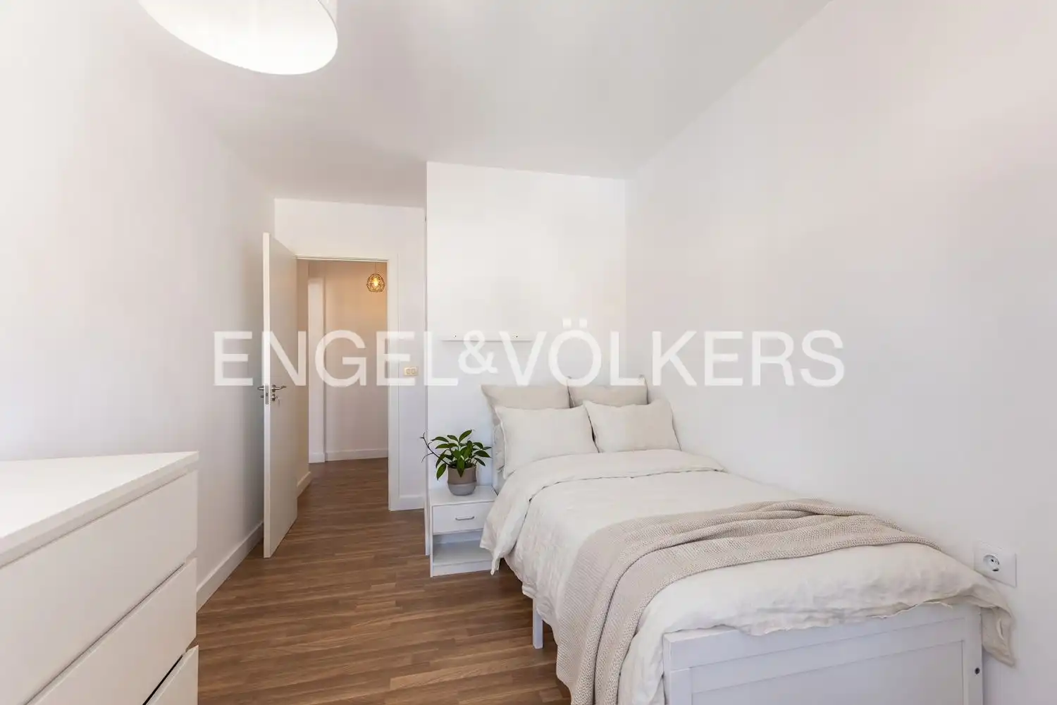 Bedroom of Flat for rent in Sagunto / Sagunt  with Air Conditioner, Heating and Parquet flooring