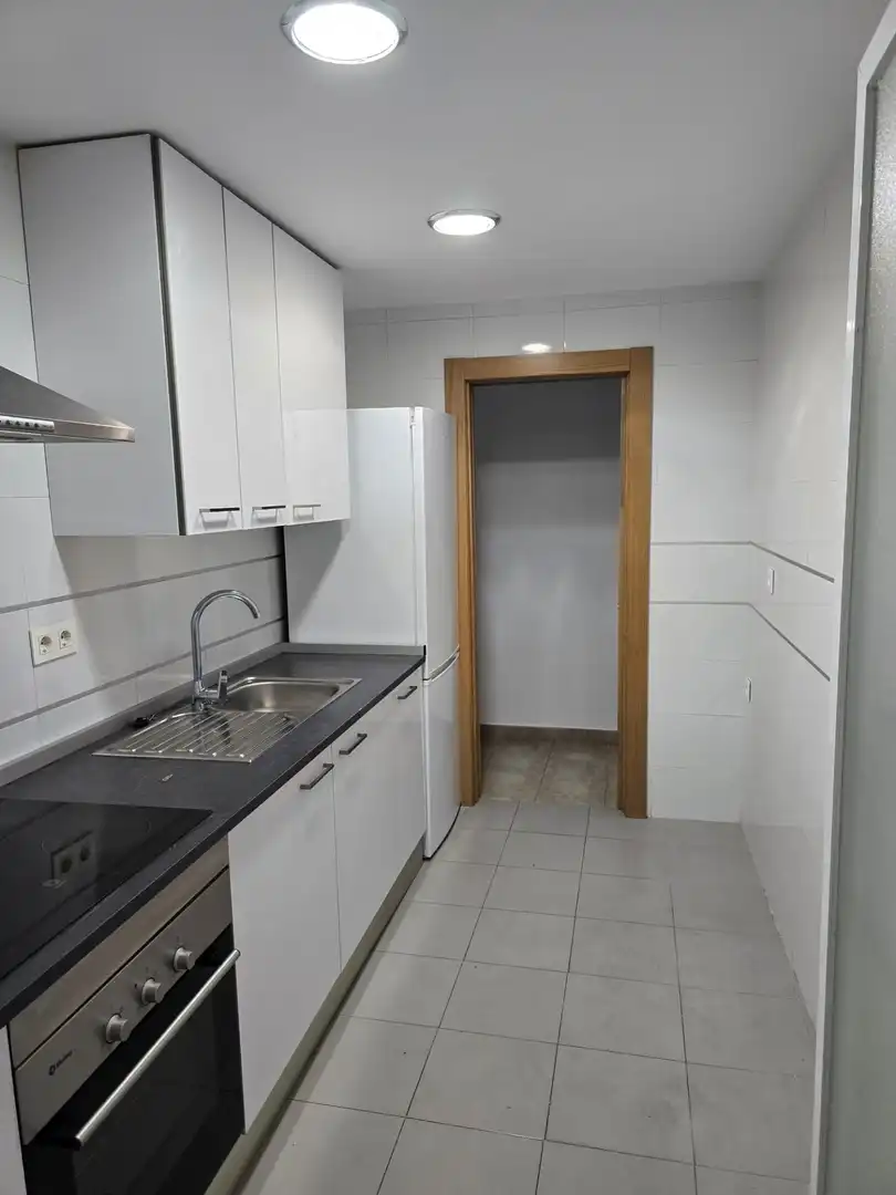 Cocina de Piso de alquiler en Granada
