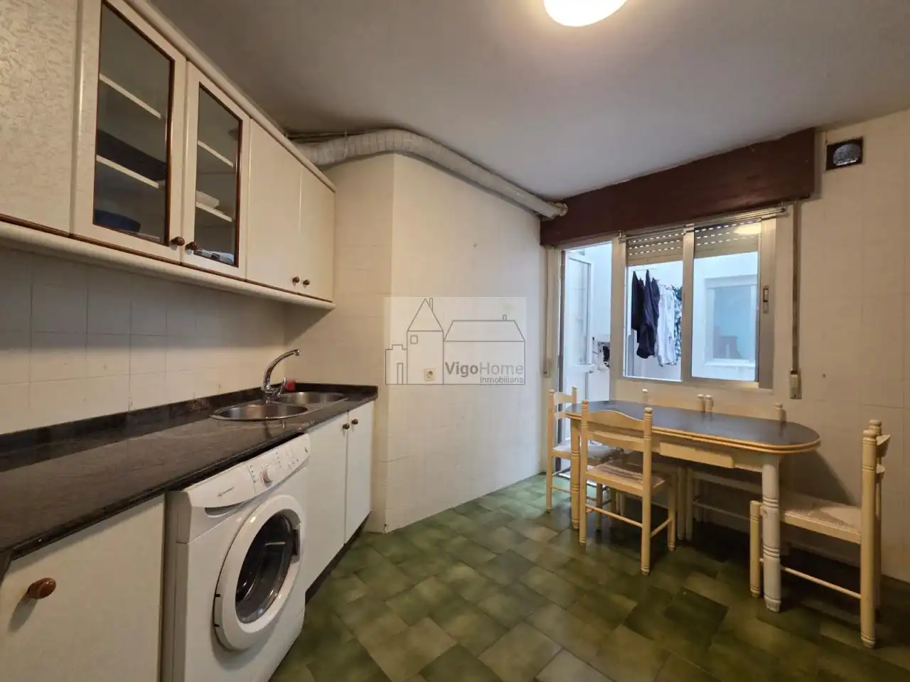 Kitchen of Flat for sale in Moaña  with Heating and Storage room