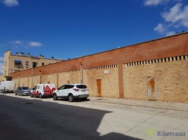 Gewerbefläche zum Verkauf in Calle San Esteban 86