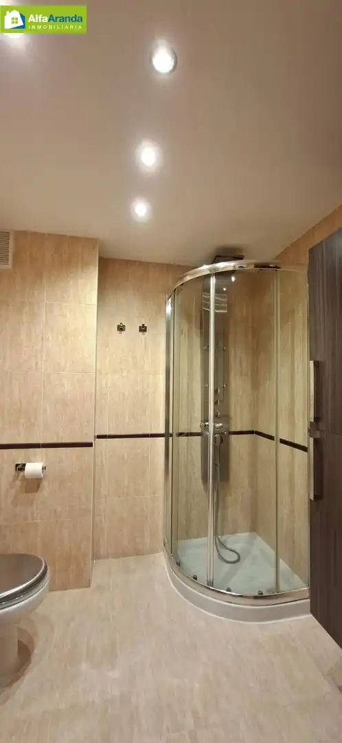 Baño de Piso en venta en Aranda de Duero con Calefacción, Trastero y Amueblado